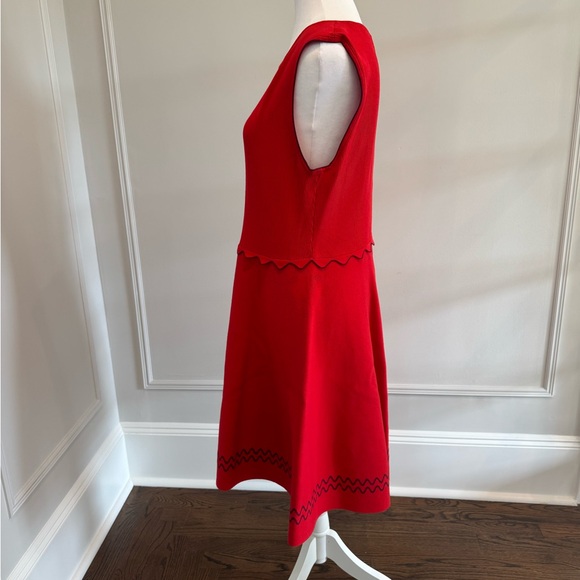 Ted Baker size 5 (12) red knit skater dress with dark blue / purple detail - Picture 2 of 4